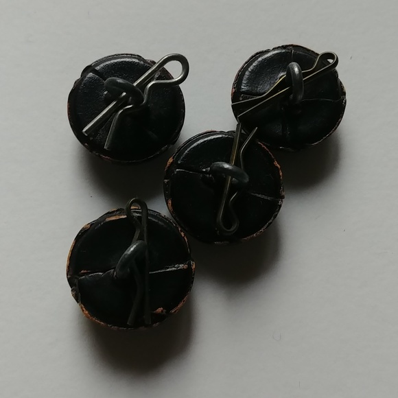 ❤5/10 four vintage dark brown buttons - Picture 3 of 5